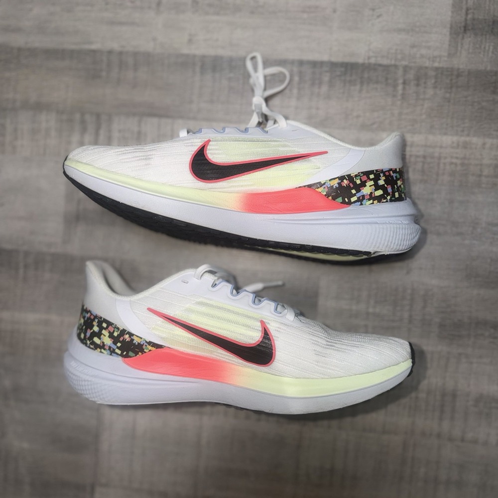 Nike Air Winflo 9 Women's Running Sneakers, White Multi-Color-Hot Punch
